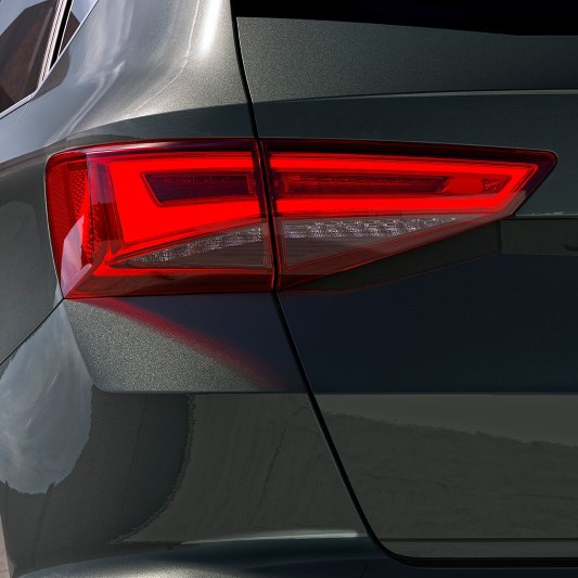 New SEAT Ateca rear side view, focus on rear led lights with dynamic indicators